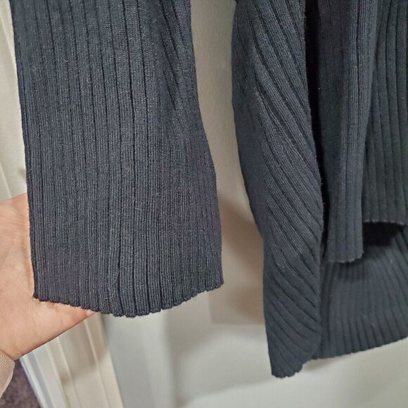 Future Collective Plus Size Black Long-Sleeved Ribbed Top Back Cut-outs Sz 4X - Picture 4 of 16